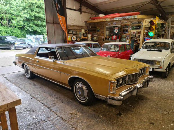 1973 Ford Brougham V8 - Californian Car