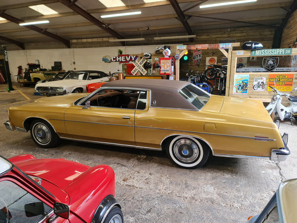 1973 Ford Brougham V8 - Californian Car