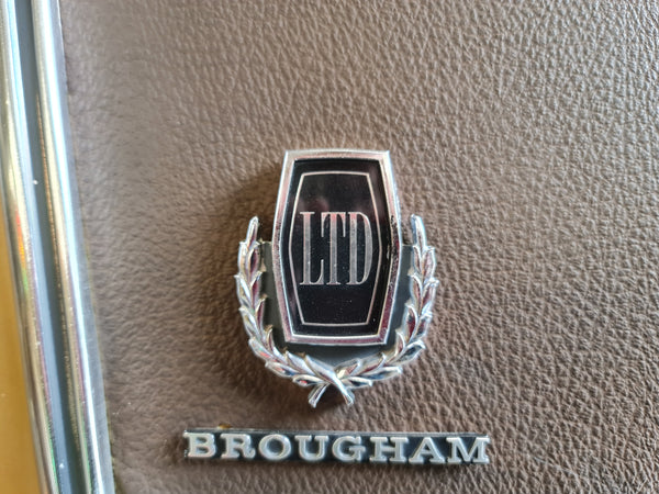 1973 Ford Brougham V8 - Californian Car